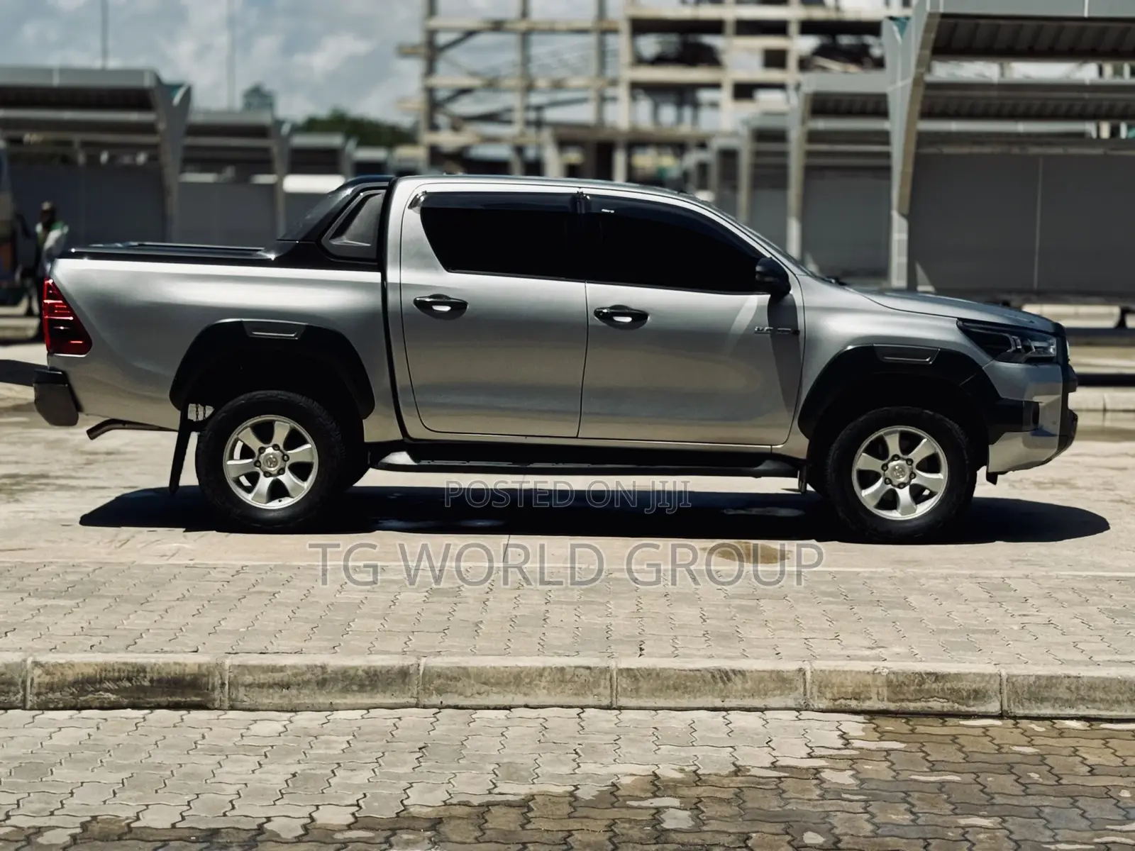 Toyota Hilux Revo Double Cab Deisel 2.8 RWD 2021 Silver