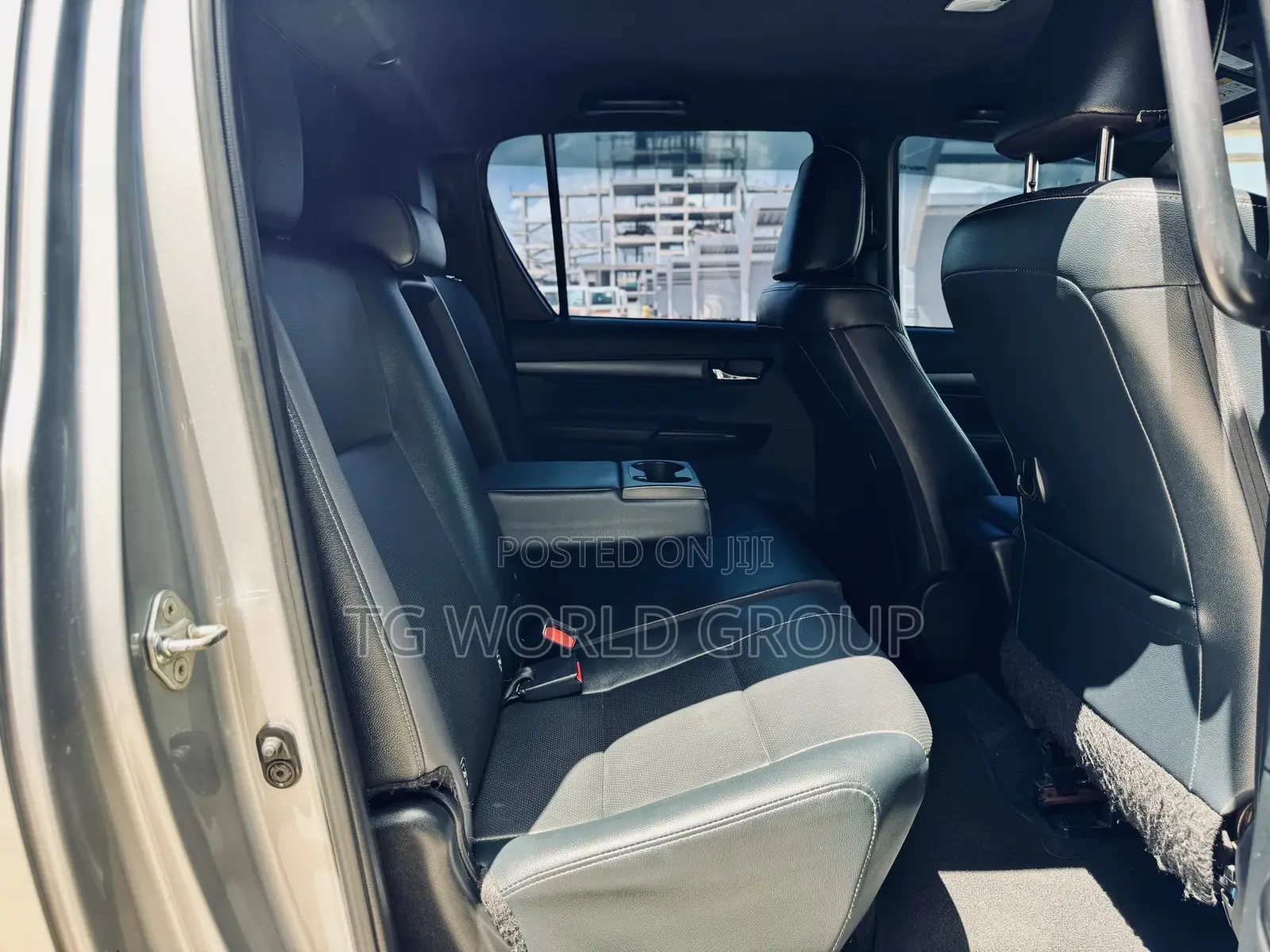 Toyota Hilux Revo Double Cab Deisel 2.8 RWD 2021 Silver