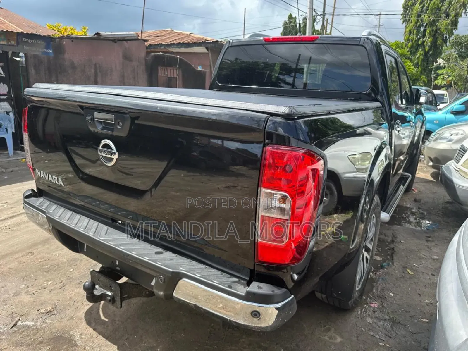 Nissan Navara 2022 Black