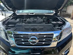 Nissan Navara 2022 Black