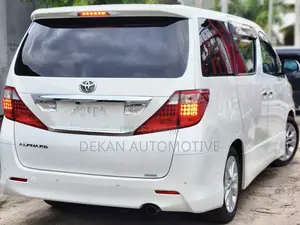 Toyota Alphard 2.4 Petrol AWD 2009 White