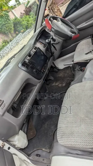 Toyota TownAce 2013 White