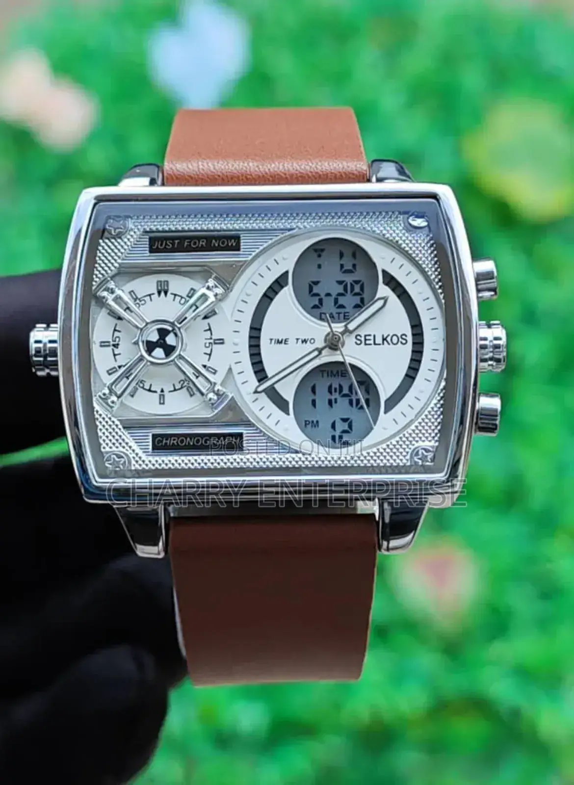 Selkos Watches Analog Digital Light Date
Day
Waterproof