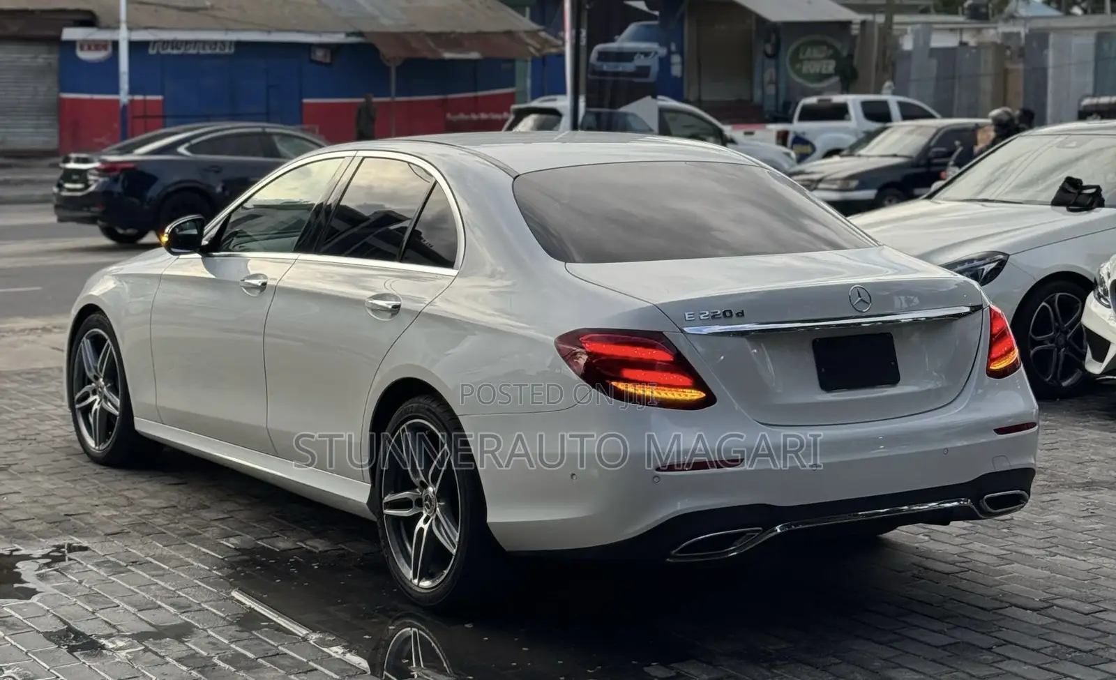 Mercedes-Benz 220E 2017 White