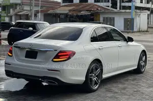 Mercedes-Benz 220E 2017 White