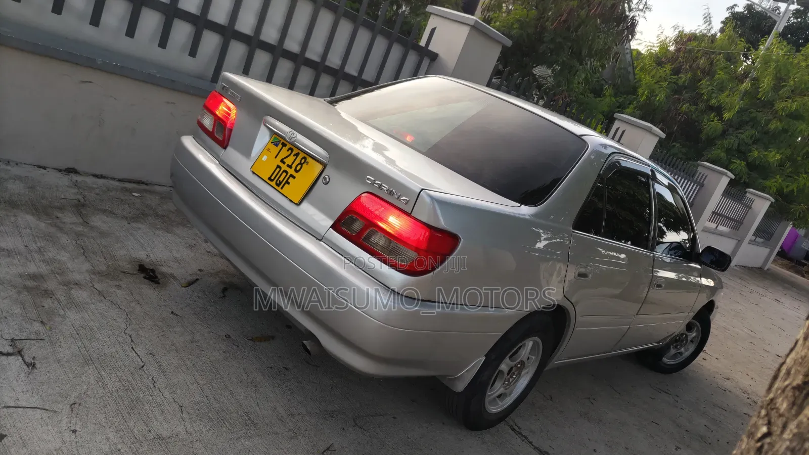 Toyota Carina 2000 Silver