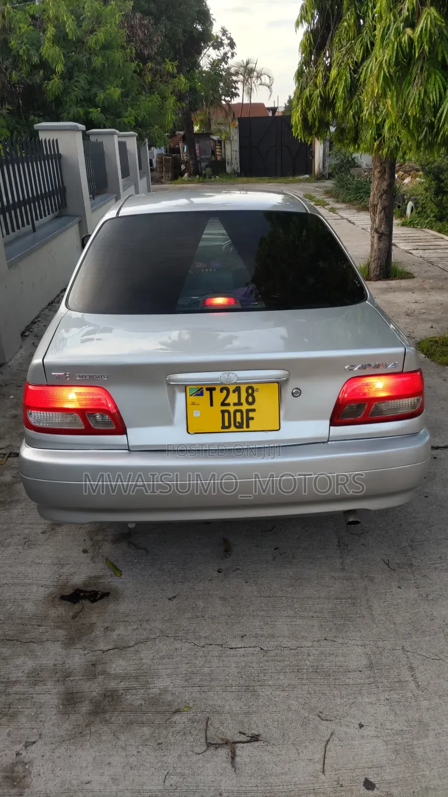 Toyota Carina 2000 Silver