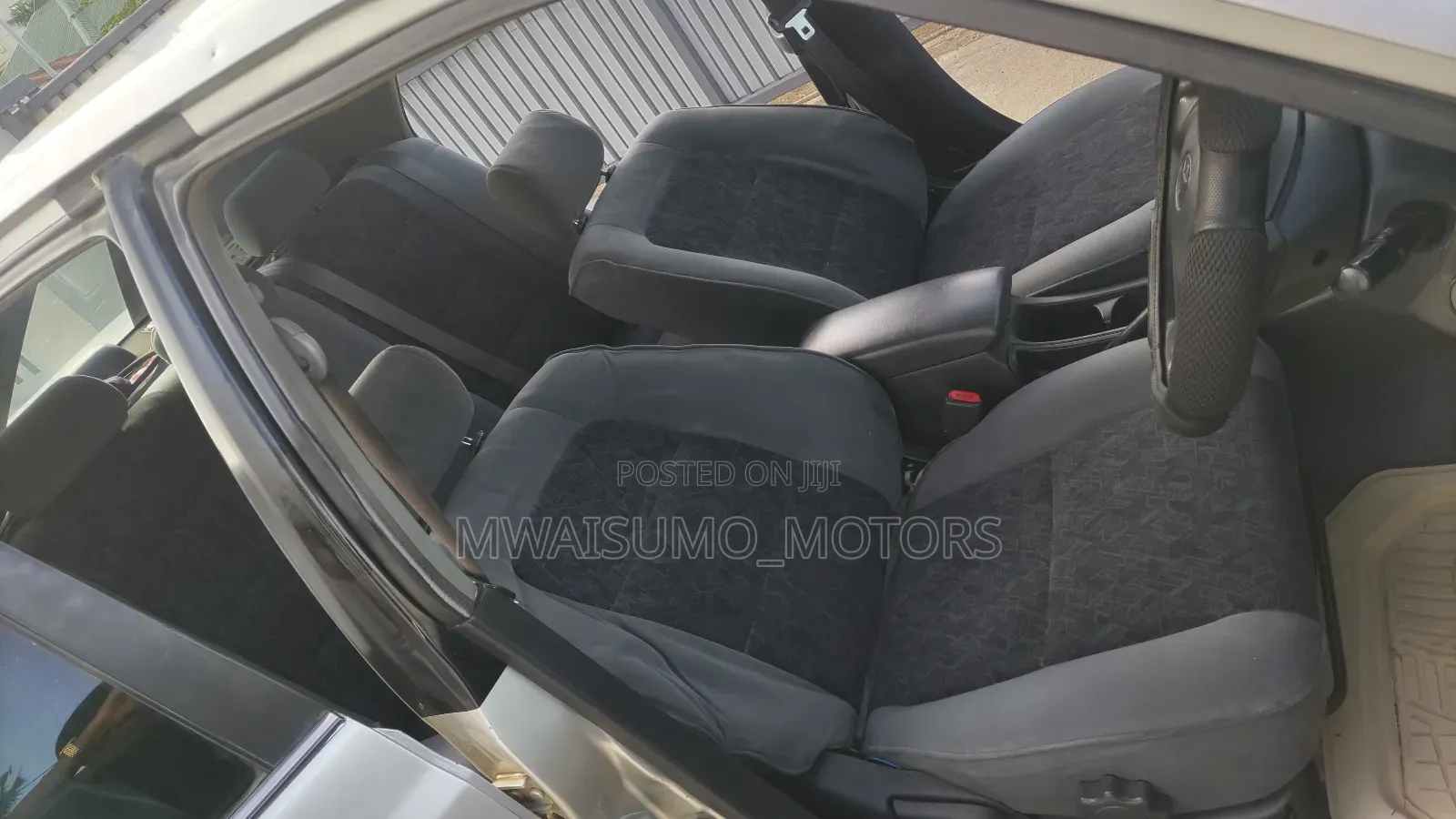 Toyota Carina 2000 Silver