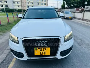 Audi Q5 2.0 TDI Automatic 2010 White