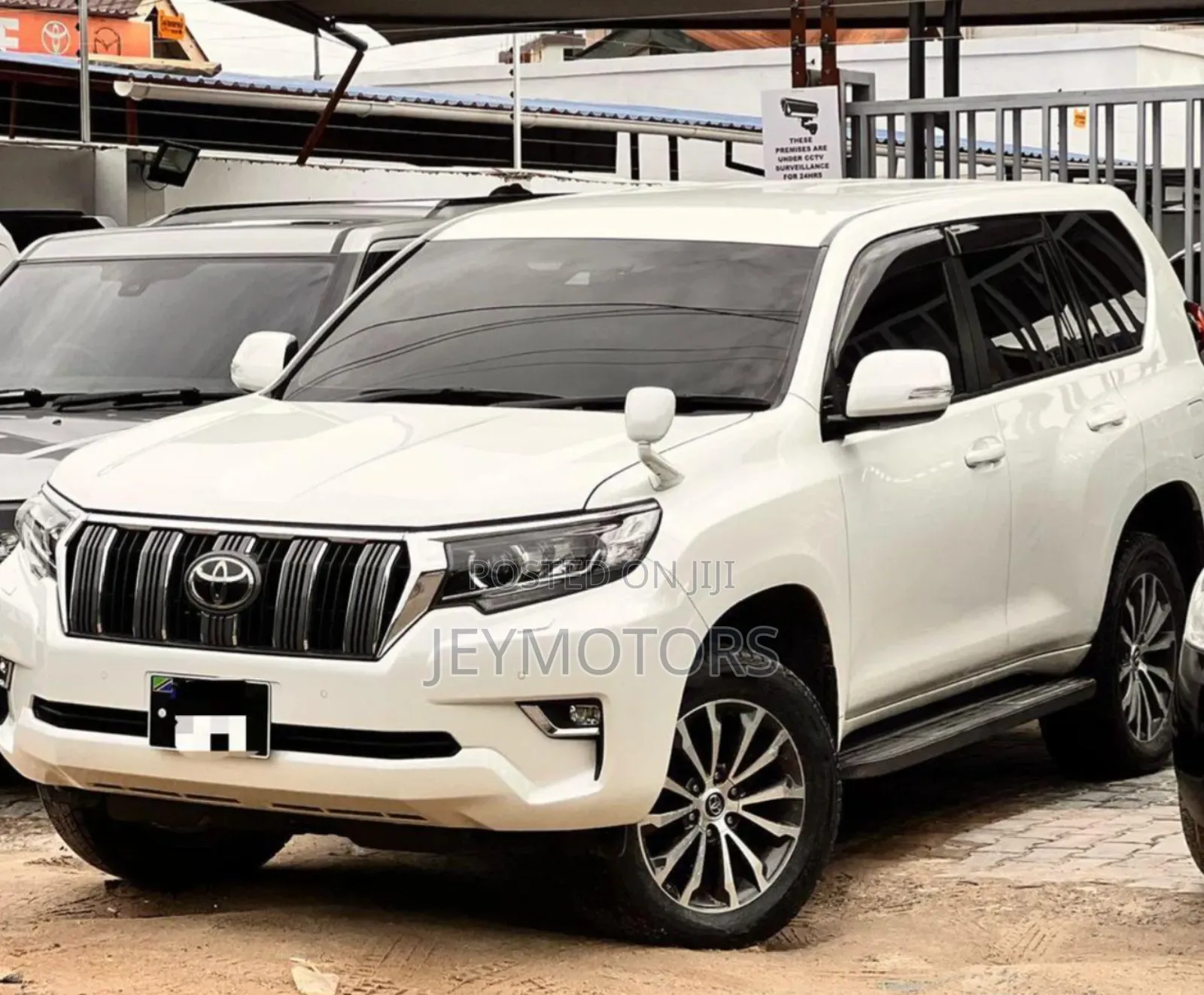 Toyota Land Cruiser Prado 2018 Pearl