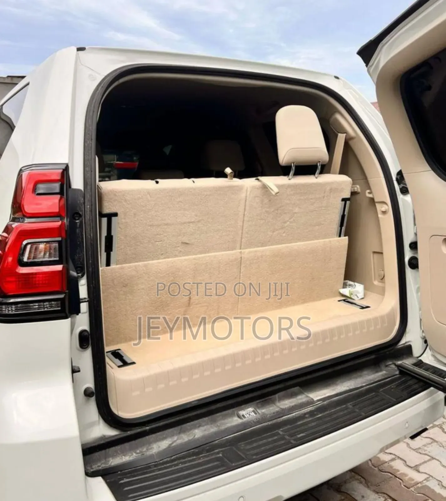 Toyota Land Cruiser Prado 2018 Pearl