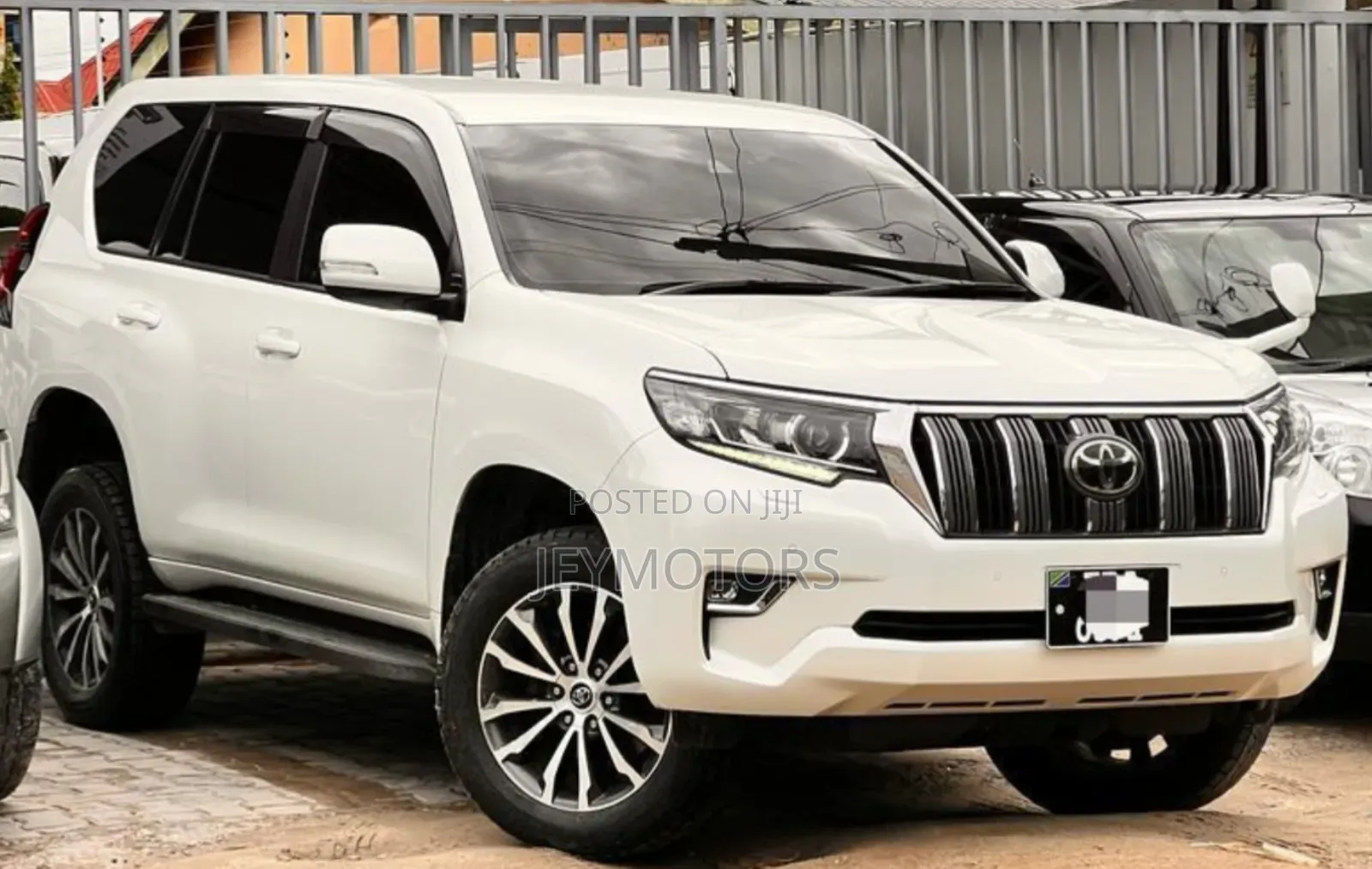 Toyota Land Cruiser Prado 2018 Pearl