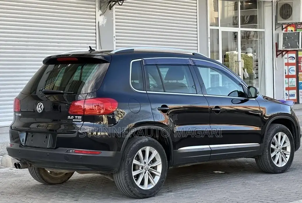 Volkswagen Tiguan 2013 Black