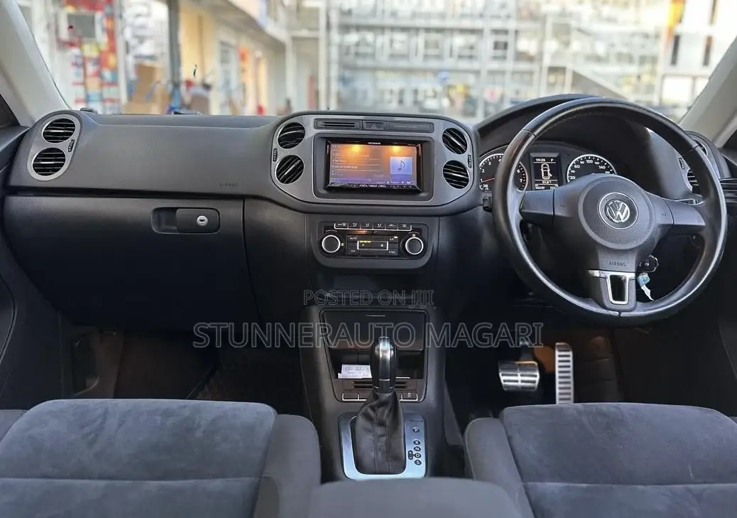 Volkswagen Tiguan 2013 Black