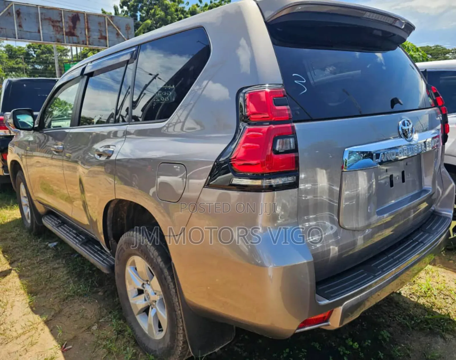 Toyota Land Cruiser Prado 2017 Gray