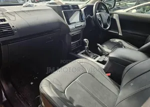 Toyota Land Cruiser Prado 2017 Gray
