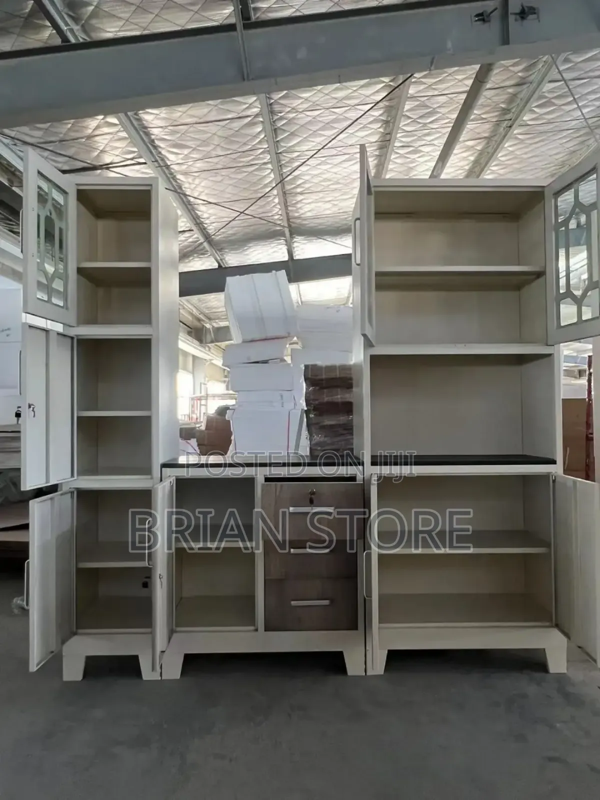 Wardrobe Gray Color (Kabati Rangi Ya Kijivu)