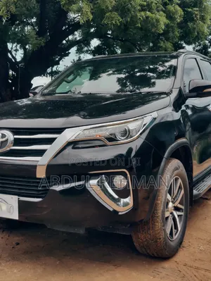 Toyota Fortuner 2.8 D AWD 2018 Black