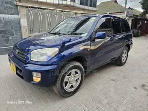 Photo - Toyota RAV4 Automatic 2003 Blue