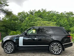 Land Rover Range Rover Vogue 2015 Black