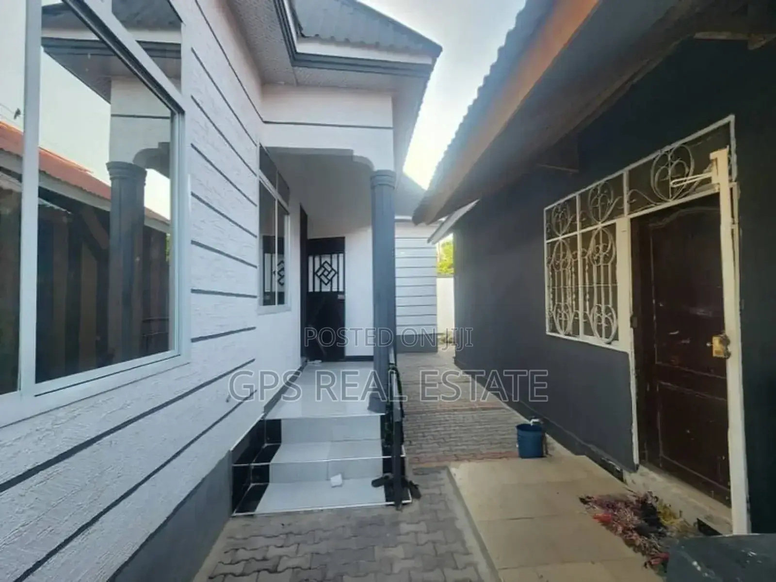 4bdrm House in Mbagala Mzambarauni, Temeke for sale