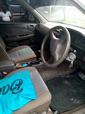 Toyota Carina 2000 White