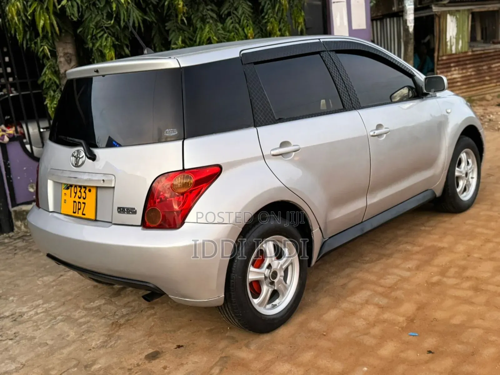 Toyota IST 2003 Silver