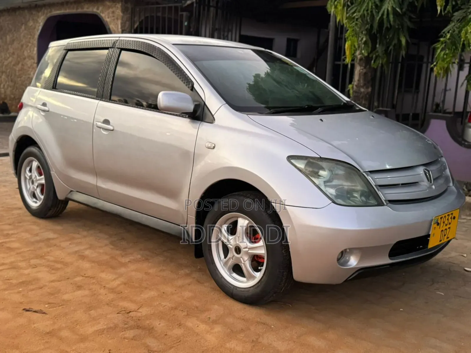 Toyota IST 2003 Silver