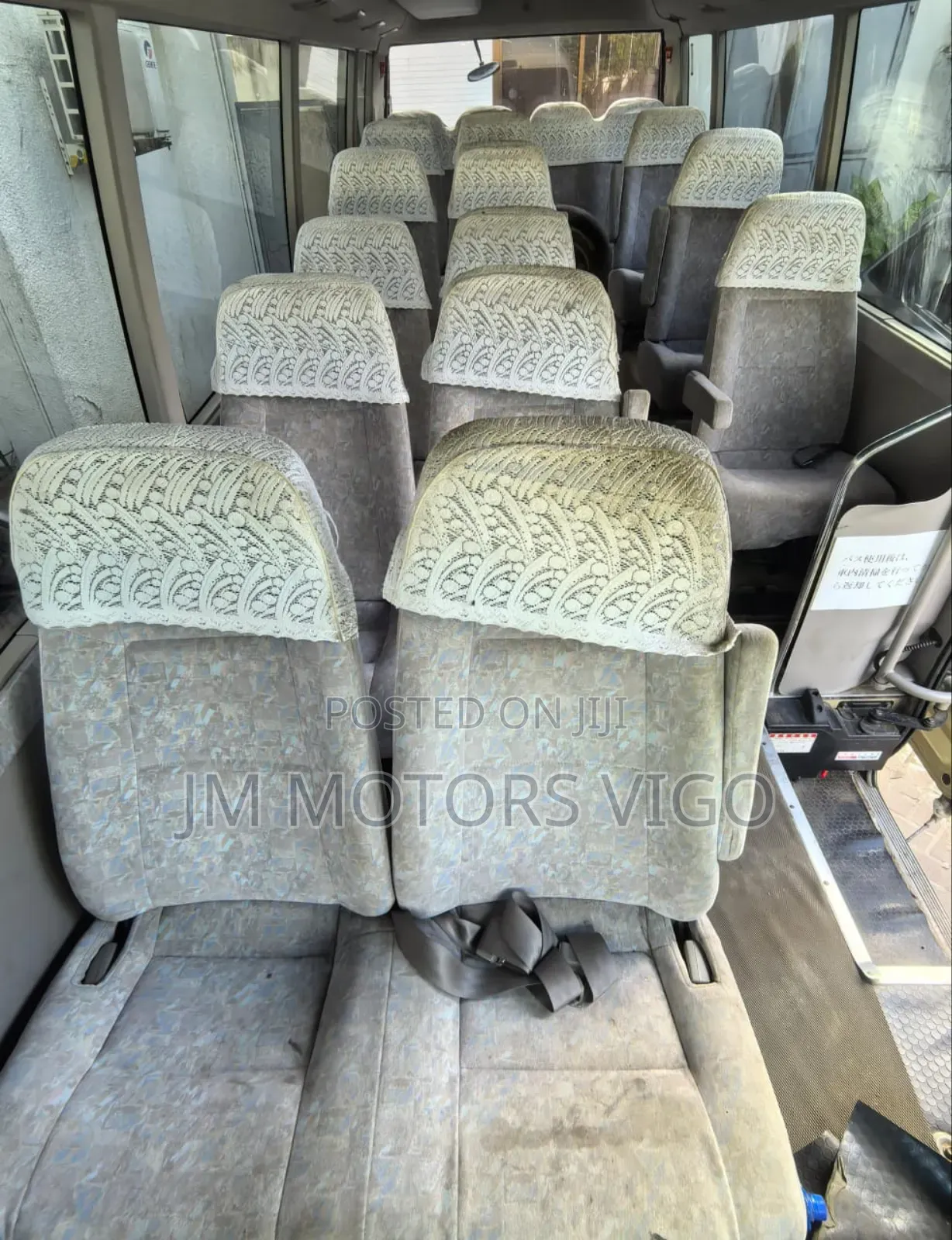Toyota Coaster 2000 Gold