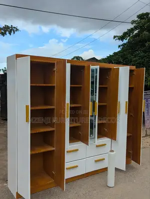 Kabati La Nguo Milango Nane