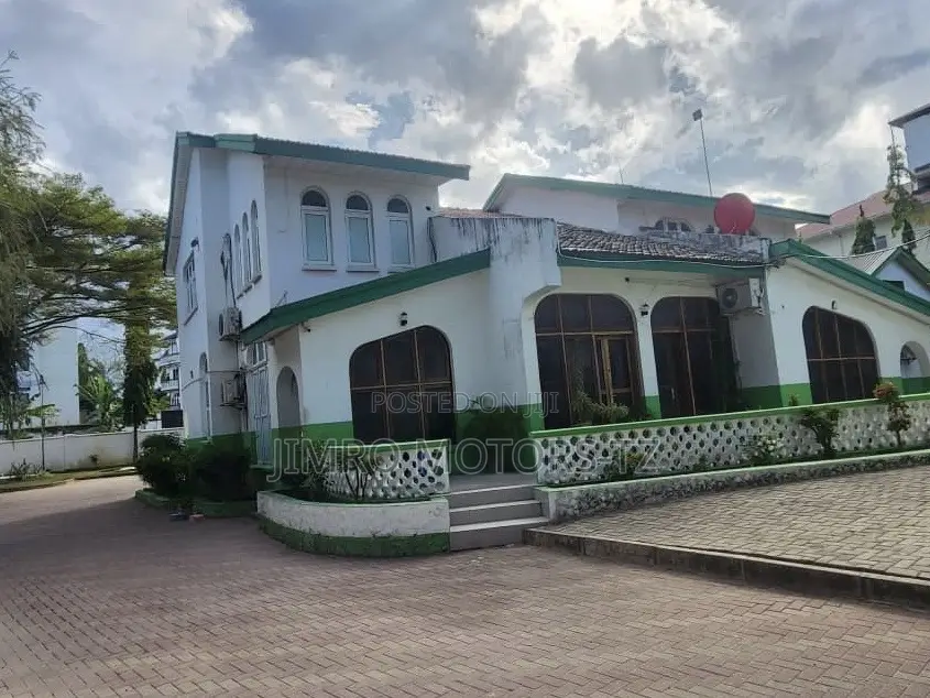 House for Sale in Feza Size 2200 SQM Price 1.5 M Dollers