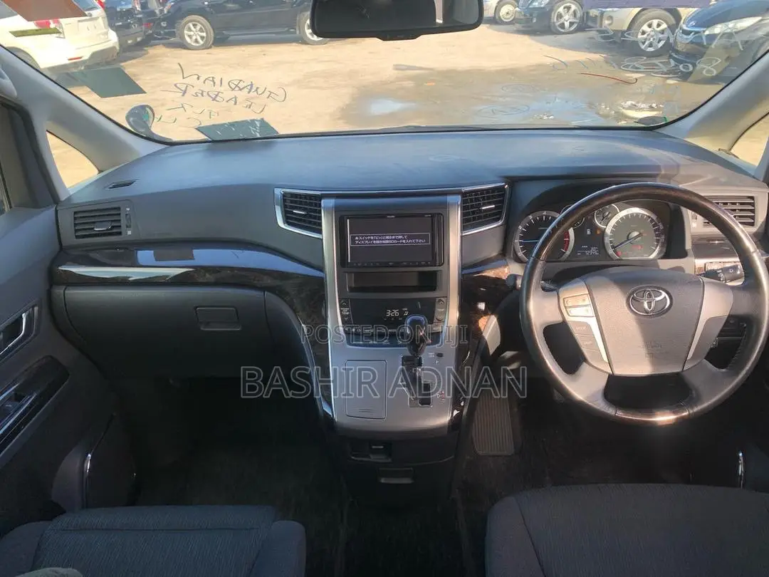 Toyota Alphard 2.4 Petrol FWD 2013 Black