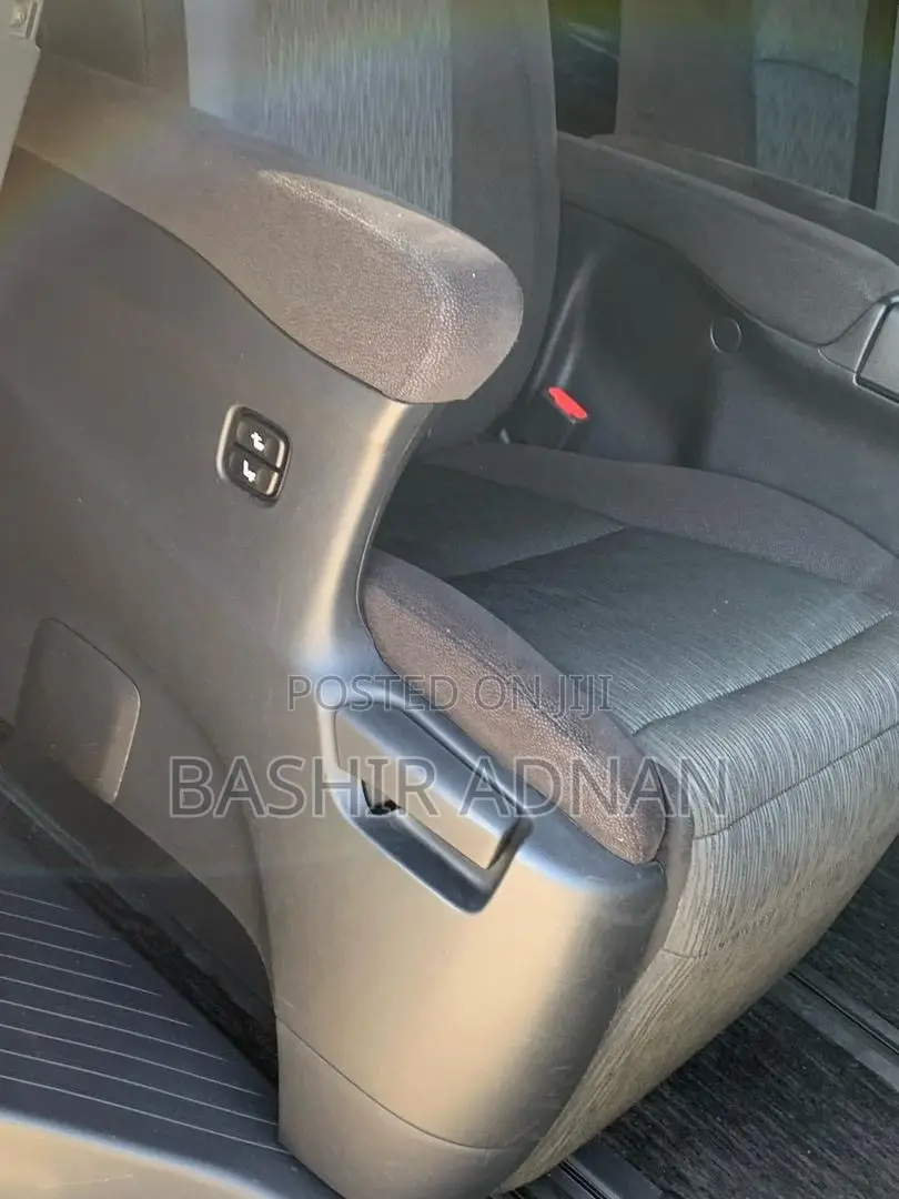 Toyota Alphard 2.4 Petrol FWD 2013 Black