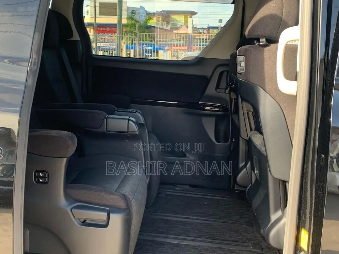 Toyota Alphard 2.4 Petrol FWD 2013 Black