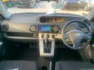 Toyota Corolla Rumion Hatchback 1.5 FWD 2008 Black