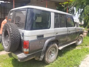 Toyota Land Cruiser Prado 2000 Gray