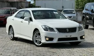 Toyota Crown 2011 Pearl