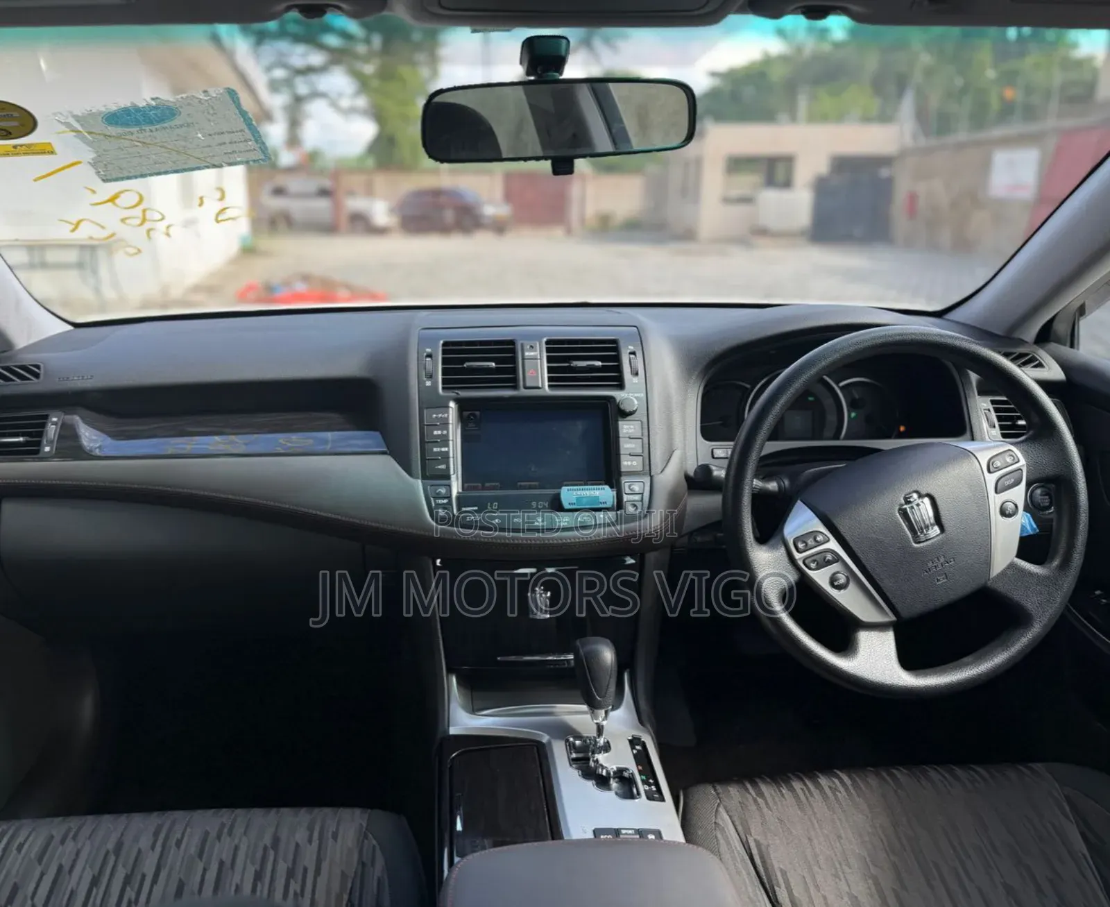 Toyota Crown 2011 Pearl