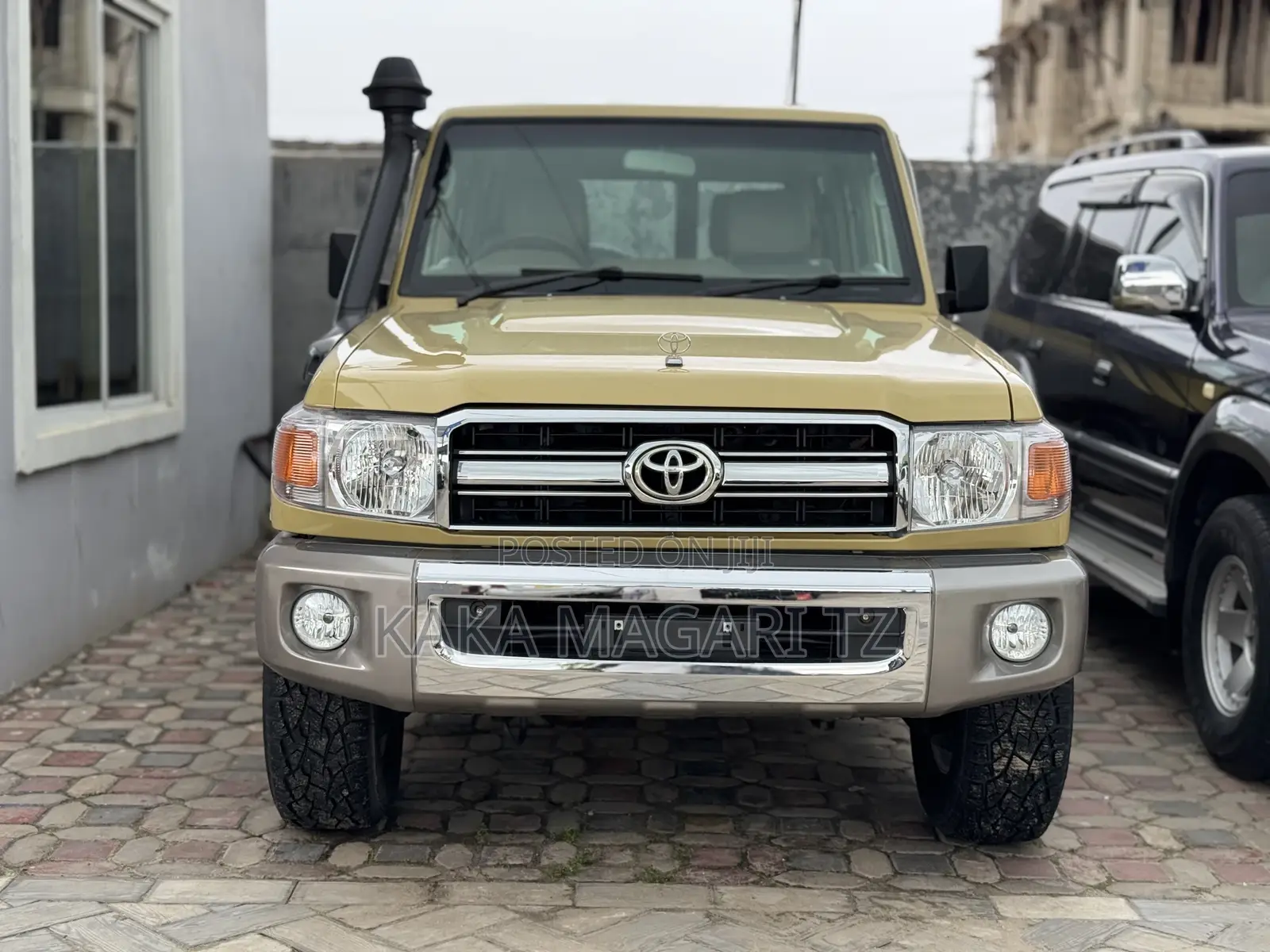 Toyota Land Cruiser 2011 Beige