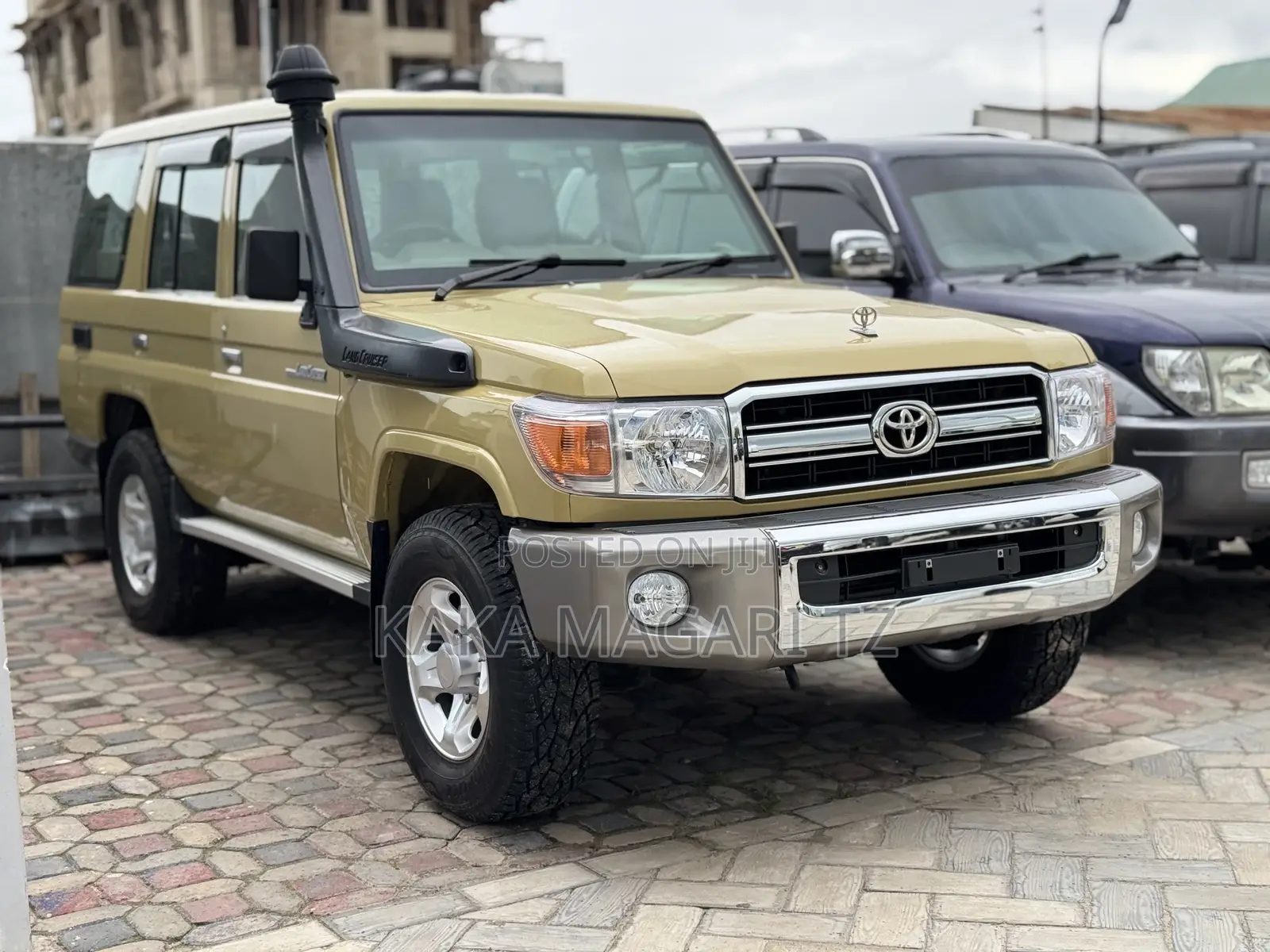 Toyota Land Cruiser 2011 Beige