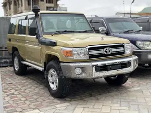 Toyota Land Cruiser 2011 Beige