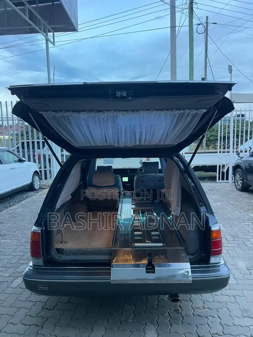 Toyota Crown 1997 Black