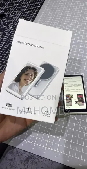Magnetic Selfie Screen