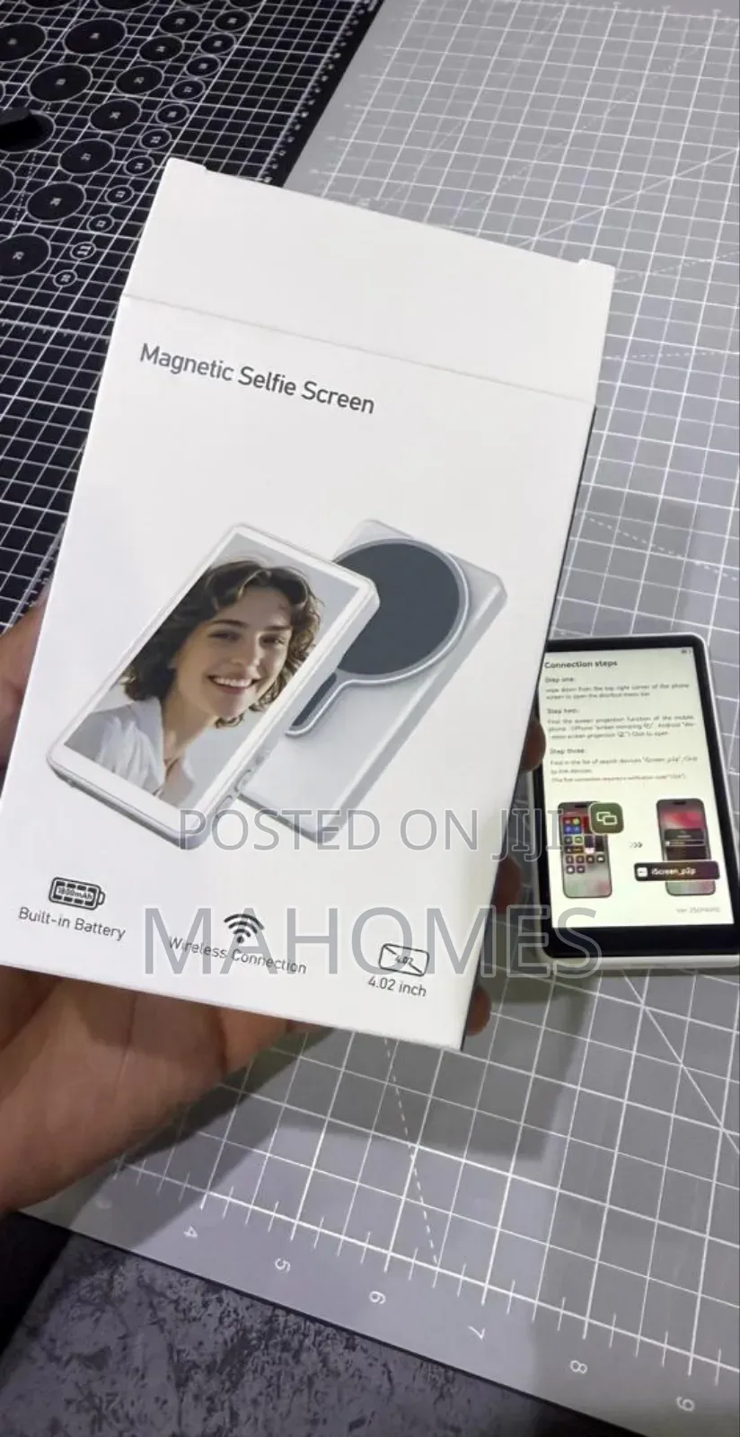 Magnetic Selfie Screen