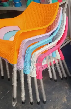 Plastic Chairs Dope Design New 2025