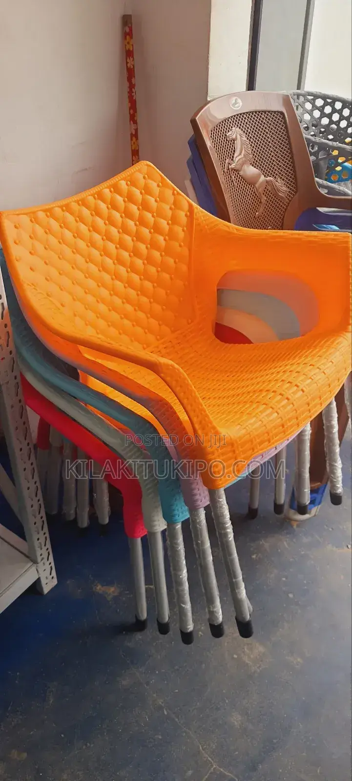 Plastic Chairs Dope Design New 2025