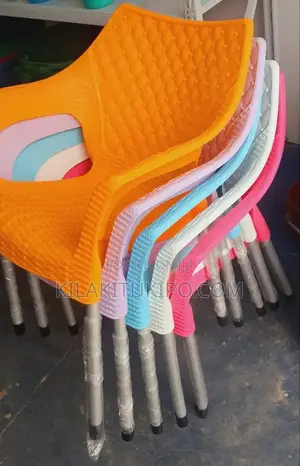 Plastic Chairs Dope Design New 2025