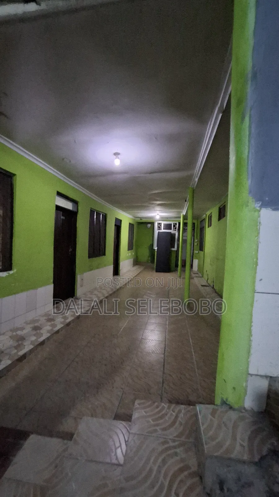 Plot We Look Main Road 9bedroom and Busness Centers