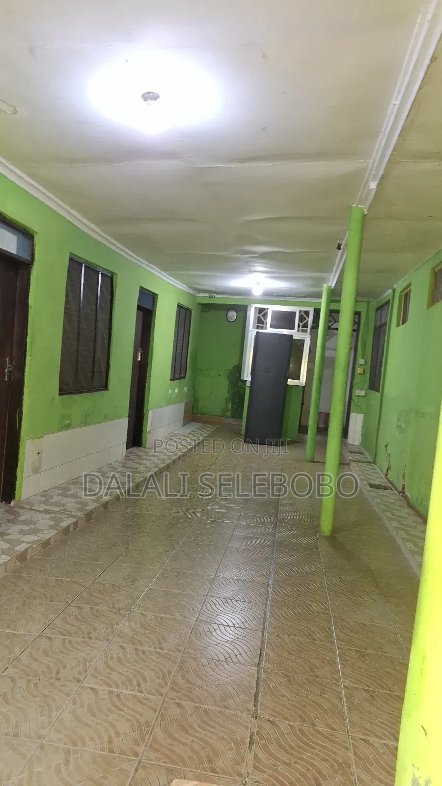 Plot We Look Main Road 9bedroom and Busness Centers