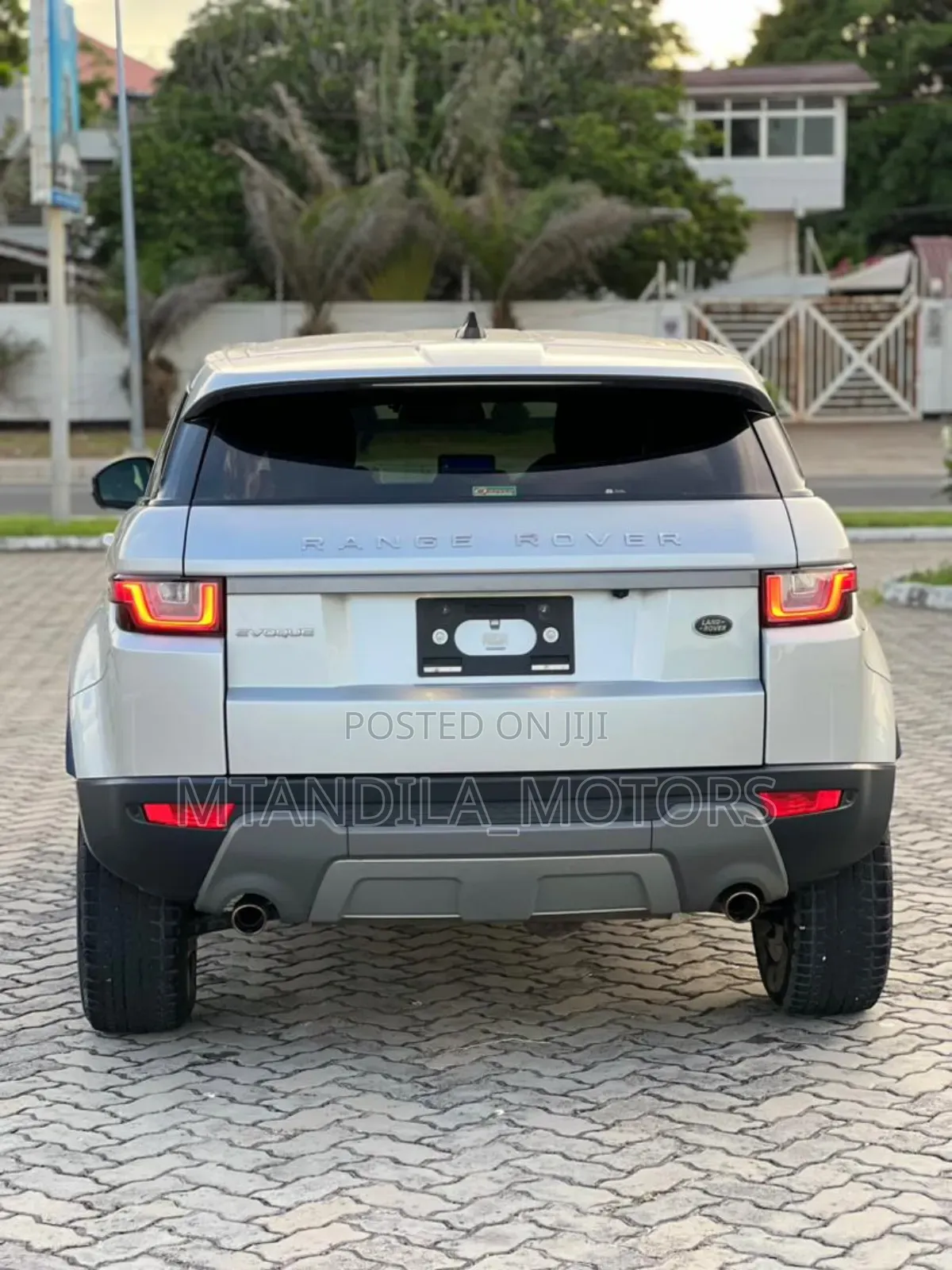 Land Rover Range Rover Evoque SE 4x4 5-Door 2018 Gray